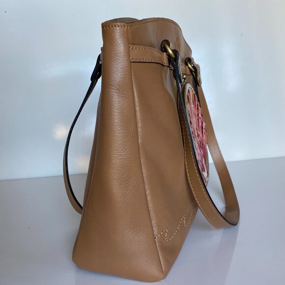 Patricia Nash Poppy Tote Leather w Seashells by the Seashore Scarf Tan Naturale - Picture 11 of 16